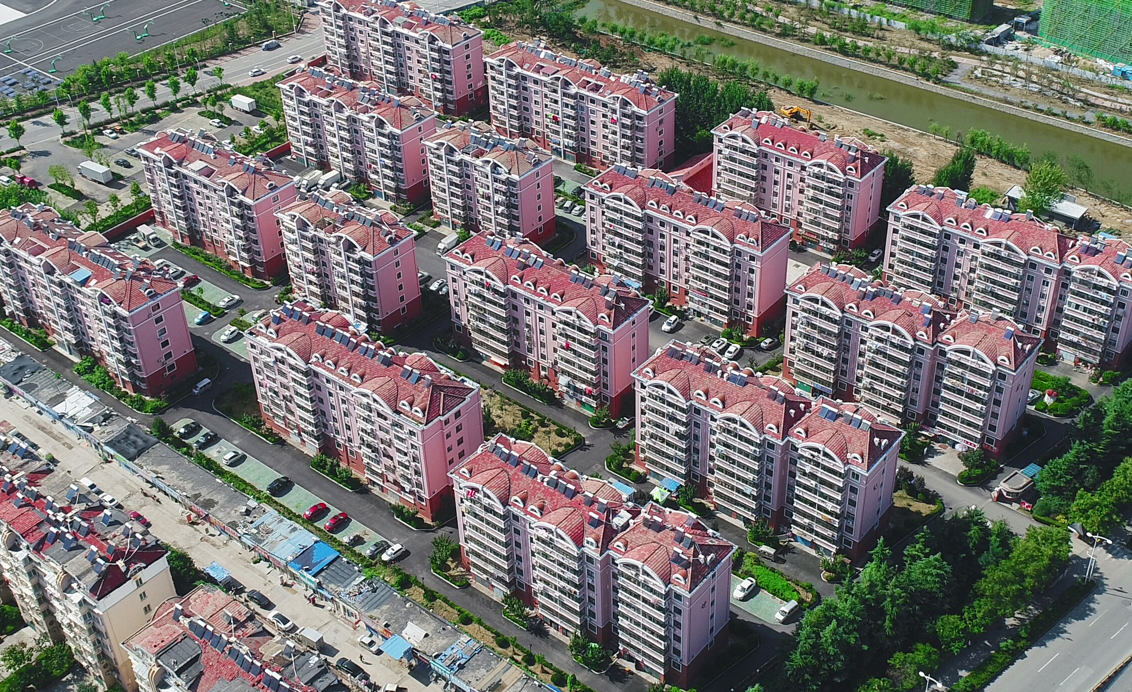 青島福州路小區(qū)七組團(tuán)2，4號(hào)樓   
